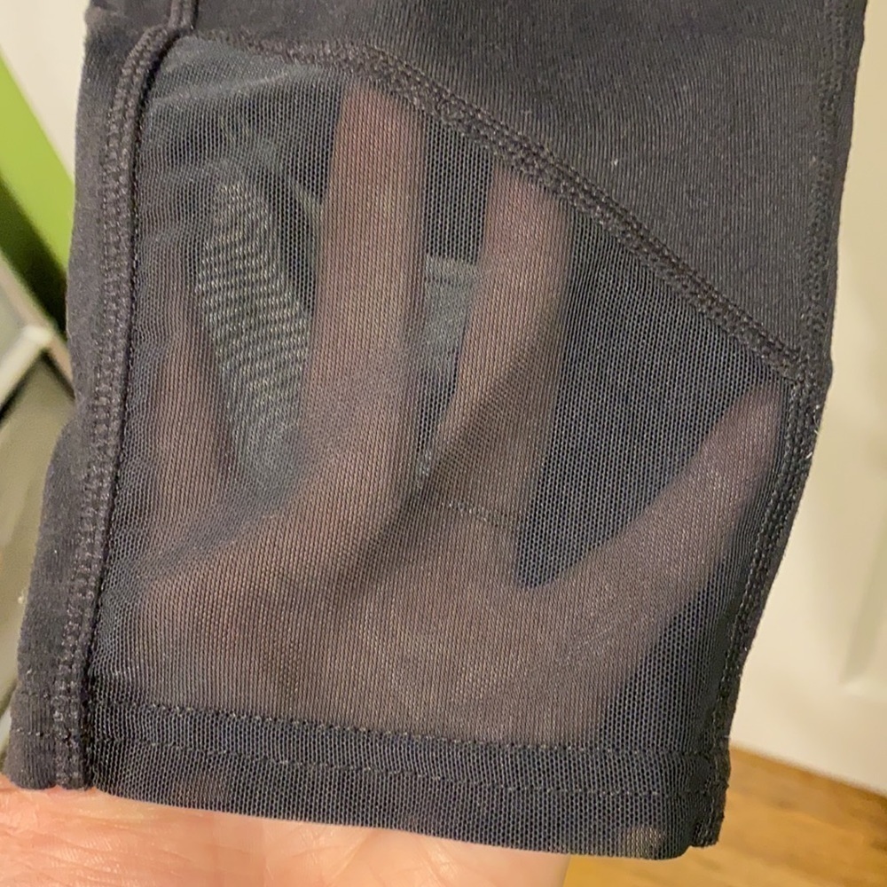 Athleta Black Crop Legging with Mesh Insets EUC - Picture 8 of 16